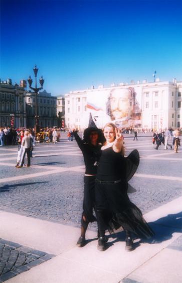 я и Аля на дне рождения Санкт-Петербурга