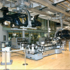 Завод в Дрездене, где собирают VW Phaeton