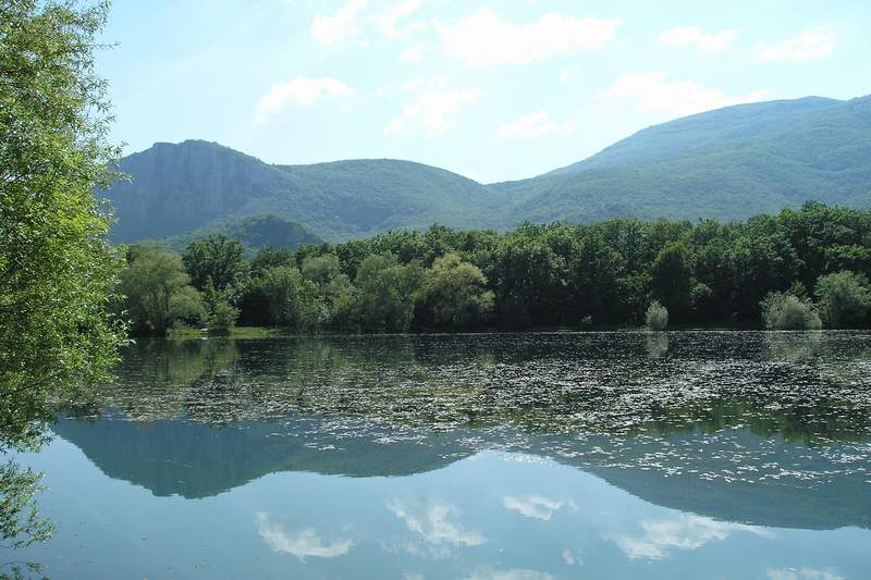 ФотоКрым 2006. Горное озеро