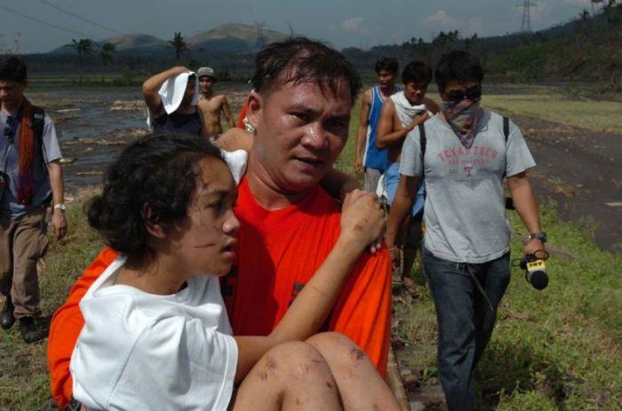 Страшные фотографии недавнего тайфуна на Филлипинах