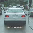 Женщина за рулём