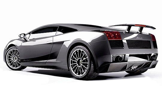 Lamborghini Gallardo Superleggera – новый облегченный суперкар
