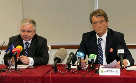 Ющенко и Качинський презентовали в Кардиффе ЕВРО-2012