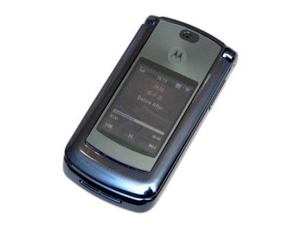 Motorola RAZR2 V8 – спешите видеть!