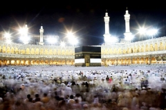 Мусульмане проводят сегодня в Мекке обряд хаджа