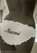 Сексапильный шедевр в черном - Наоми Кэмпбелл (Naomi Campbell)