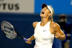 Мария Шарапова обыграла лучшую теннисистку мира