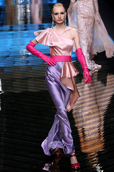 Последний показ Valentino на неделе Paris Haute Couture