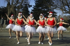 Рождественский танец в Китае.