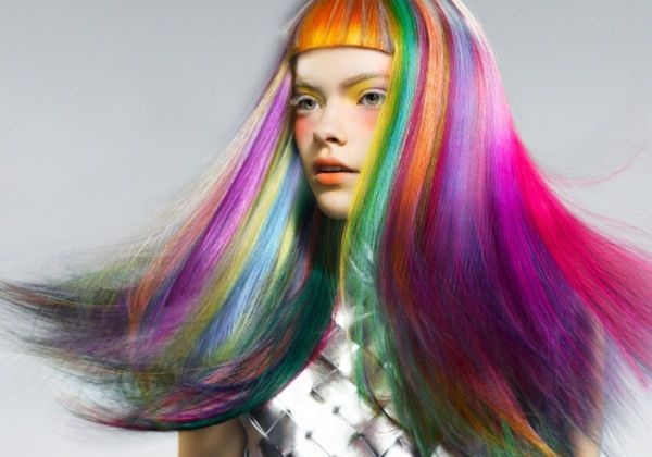 Девушки с разноцветными волосами