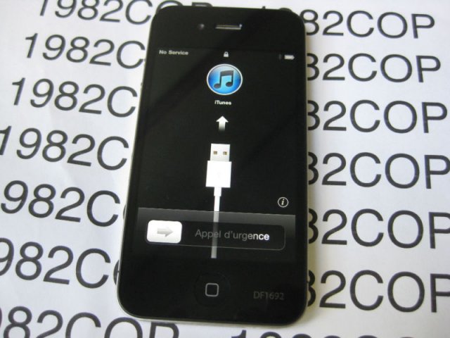 Apple iPhone 4 - первый прототип устройства за $101 600